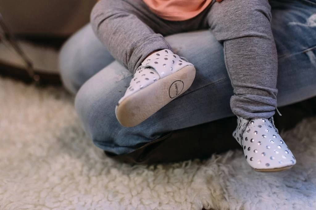 Minimoc Shine Shoe 2 5 Minimoc Shine Shoe 2 - Image 5