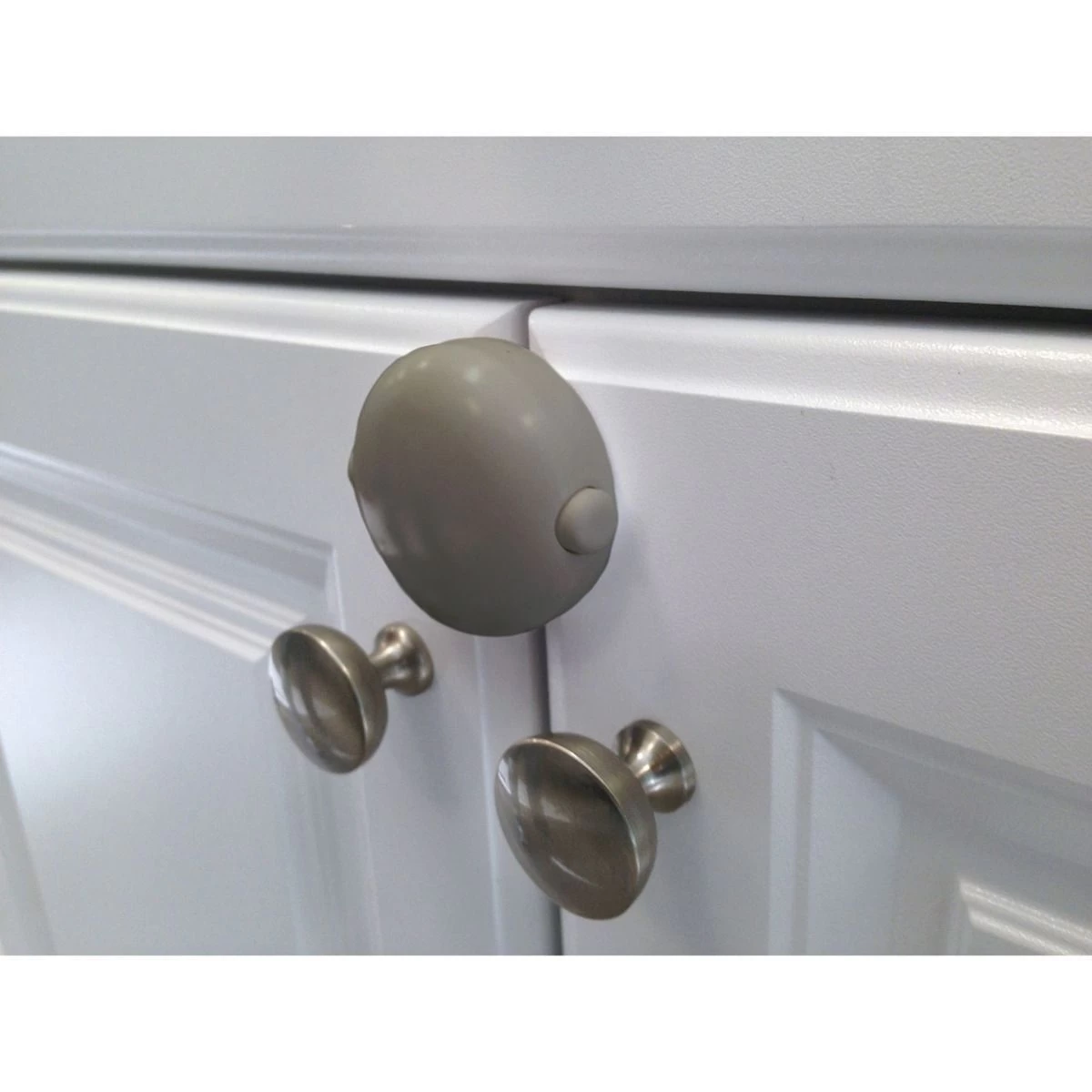 Qdos Adhesive Double Door Lock - Gray 2 Qdos Adhesive Double Door Lock - Gray - Image 2