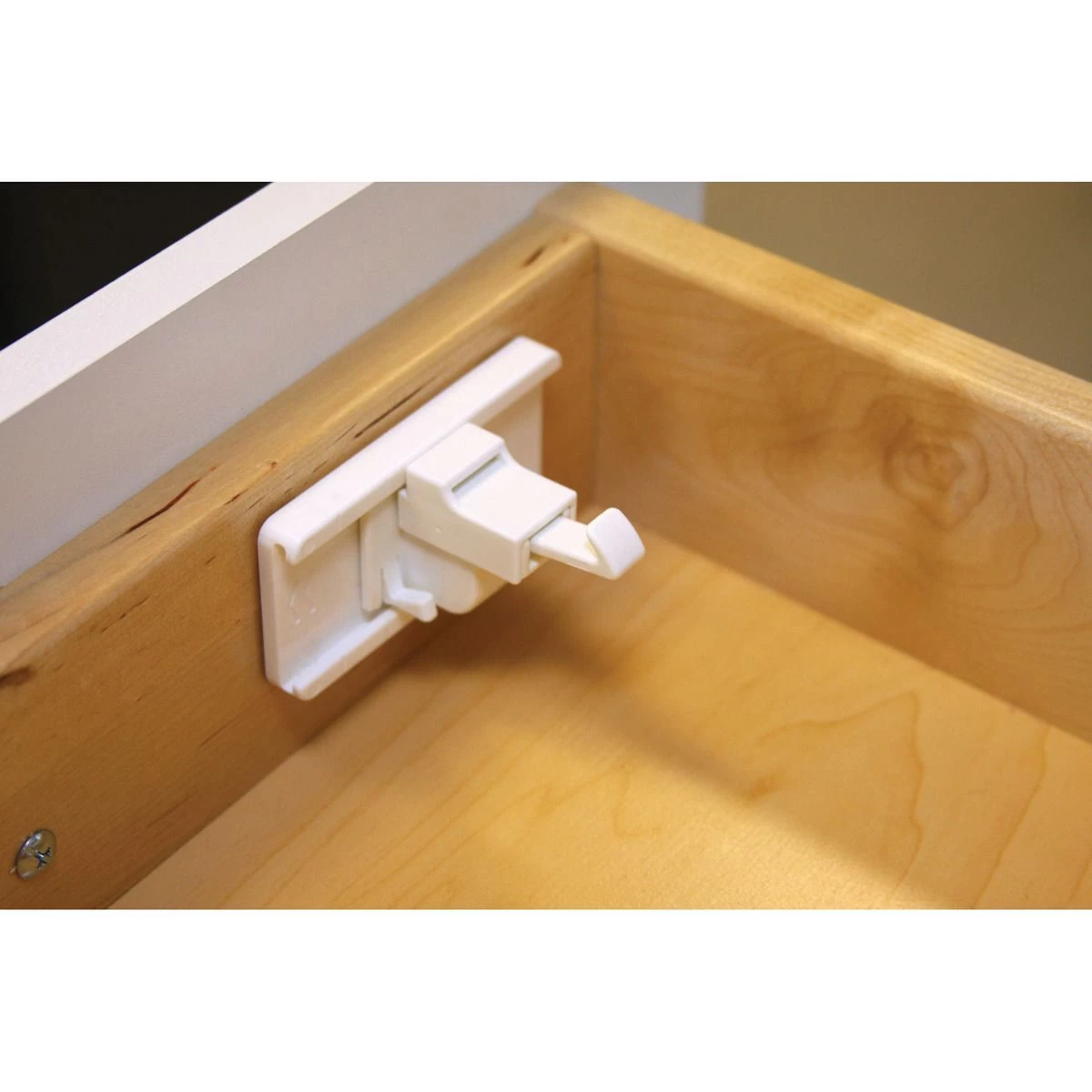 Qdos Adhesive Magnet Lock - White (4 Pack) 2 Qdos Adhesive Magnet Lock - White (4 Pack) - Image 2