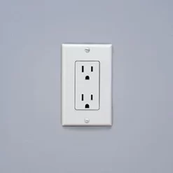 Qdos StayPut Double Outlet Plug - White (6 Pack) -Bedding Baby Store qdos stayput double outlet plug white 6 pack 7