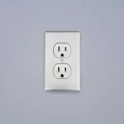 Qdos StayPut Double Outlet Plug - White (6 Pack) -Bedding Baby Store qdos stayput double outlet plug white 6 pack 8